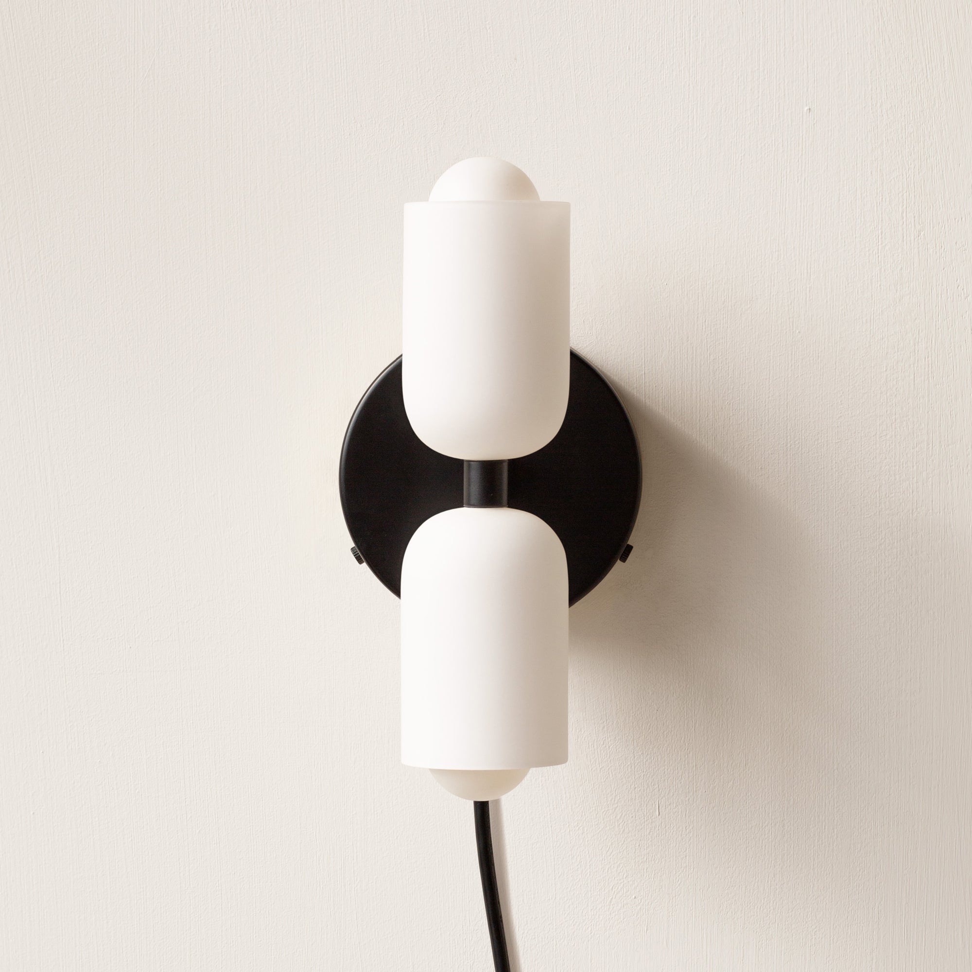 Wall Light Gold Acrylic - JADONA | Elegant Ambiance