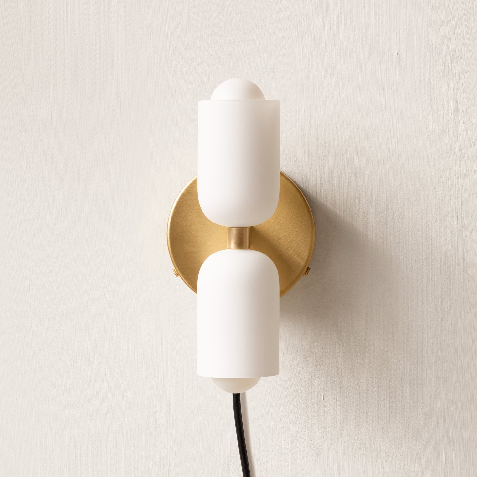 Wall Light Gold Acrylic - JADONA | Elegant Ambiance