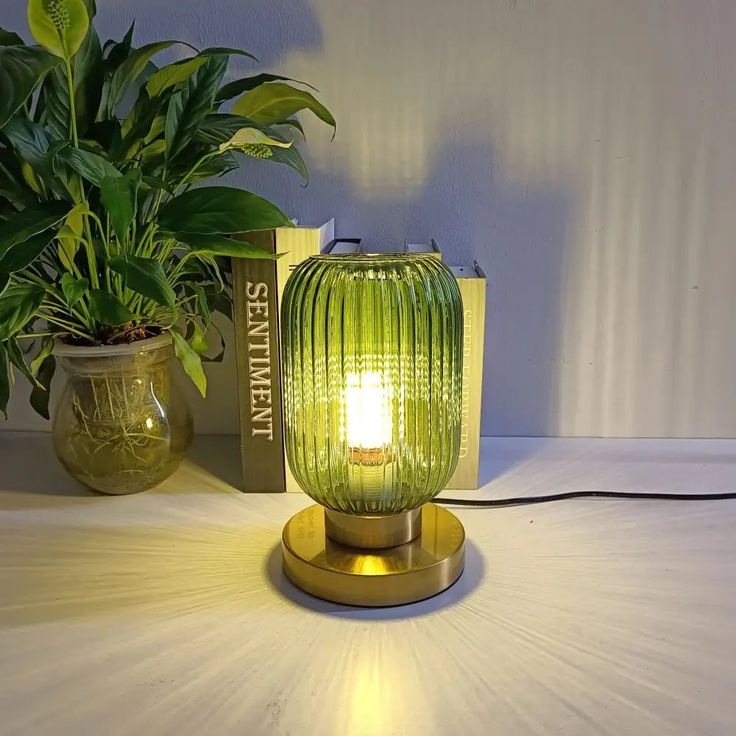 Table Lamp Nordic Amber Glass - FYSIKS | Warmth
