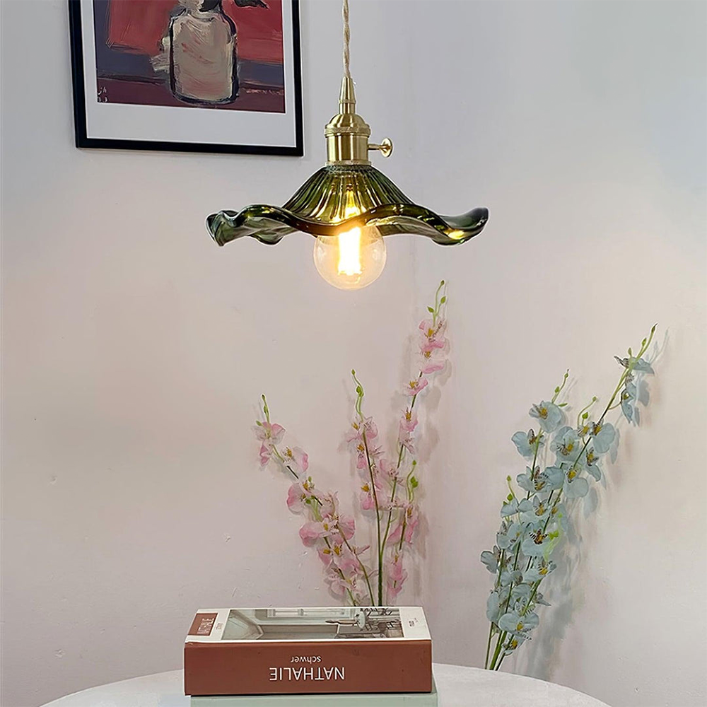 Pendant Light Green Glass Brass - SENZOR | Elegant Ambiance