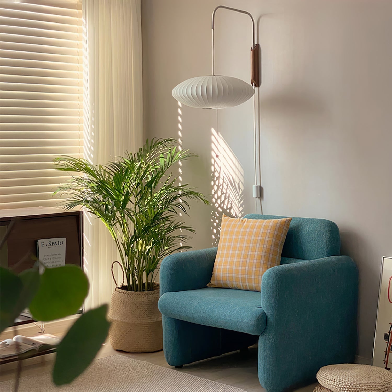 Wall Light Walnut Modern - ARGOXA | Sophisticated Ambiance
