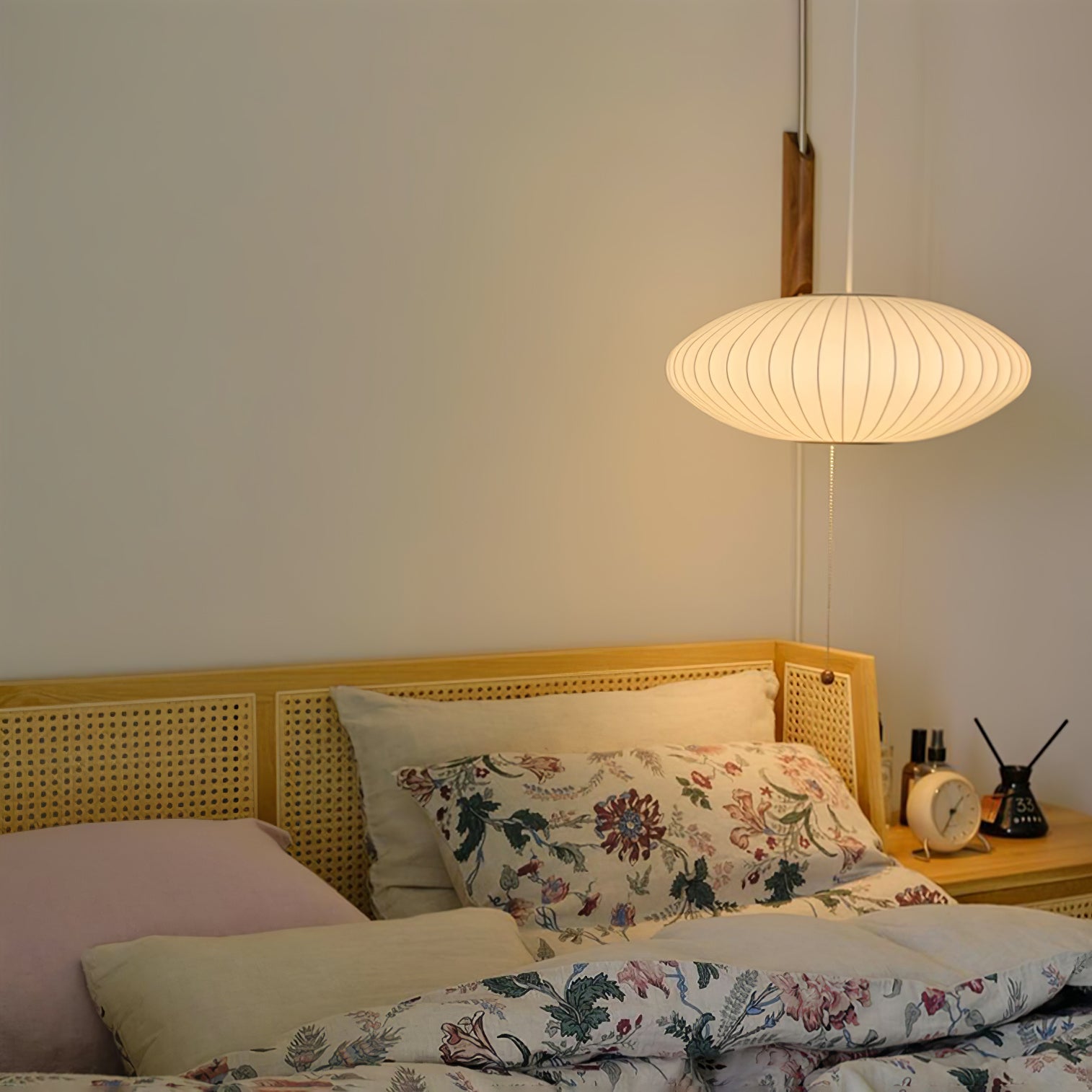 Wall Light Walnut Modern - ARGOXA | Sophisticated Ambiance