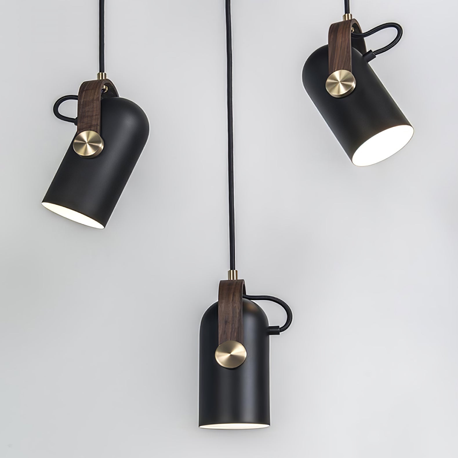 Carronade_Pendant_Light__109_195b8507-e95c-4107-b5c4-3f63f8a869f9.jpg