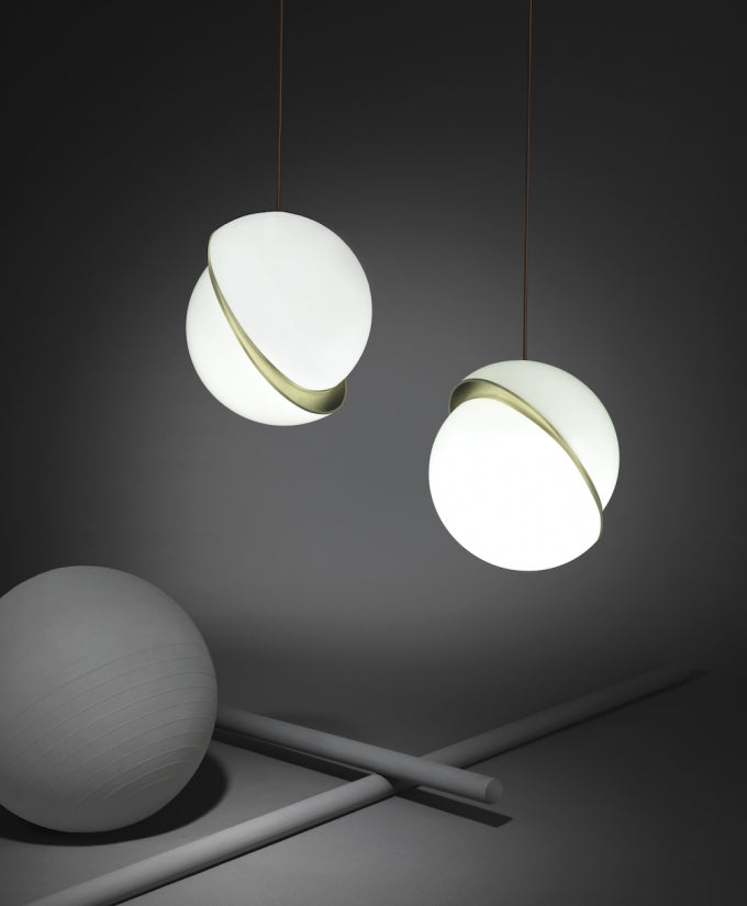 Pendant Light Crescent Brass - RADIXA | Tranquility