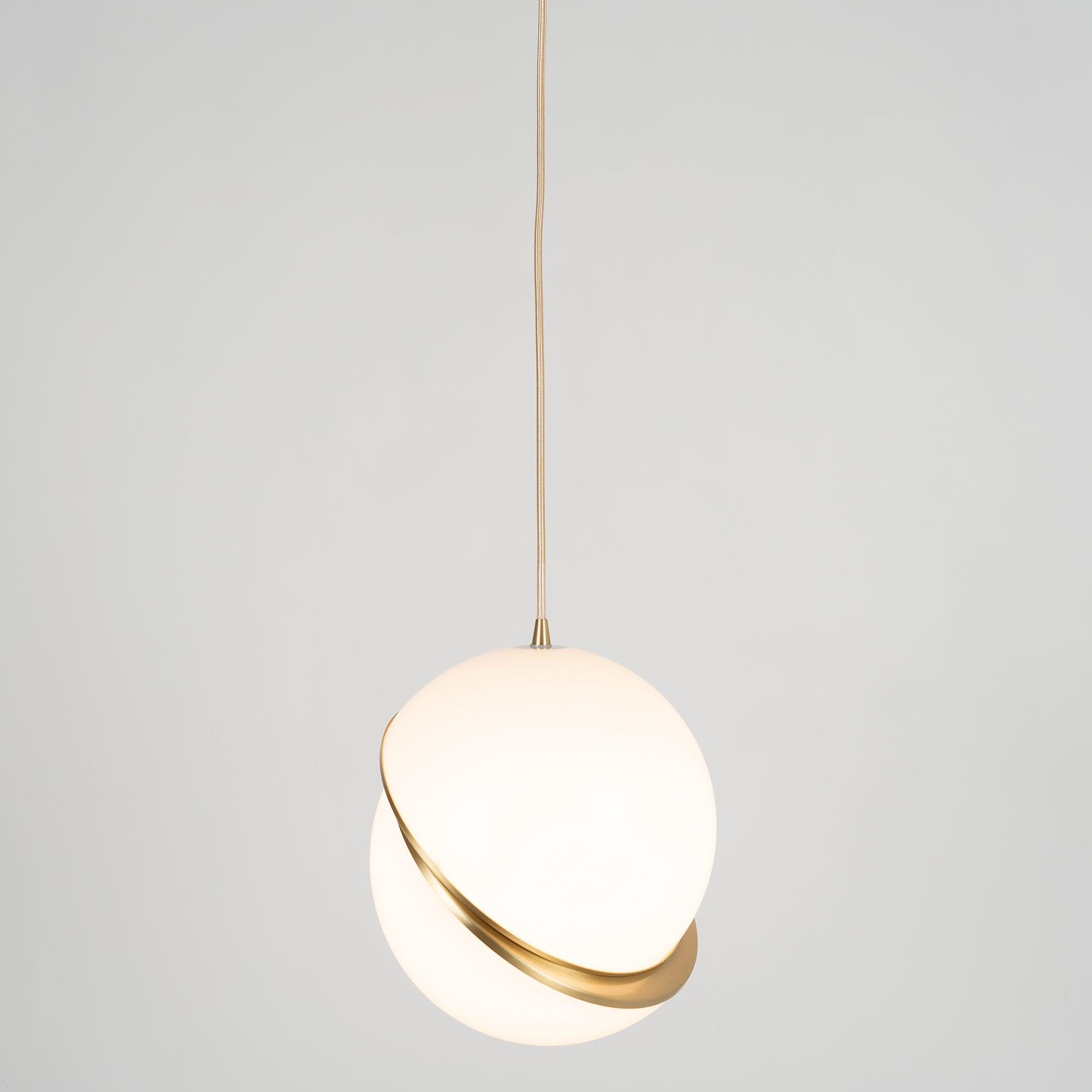Pendant Light Crescent Brass - RADIXA | Tranquility