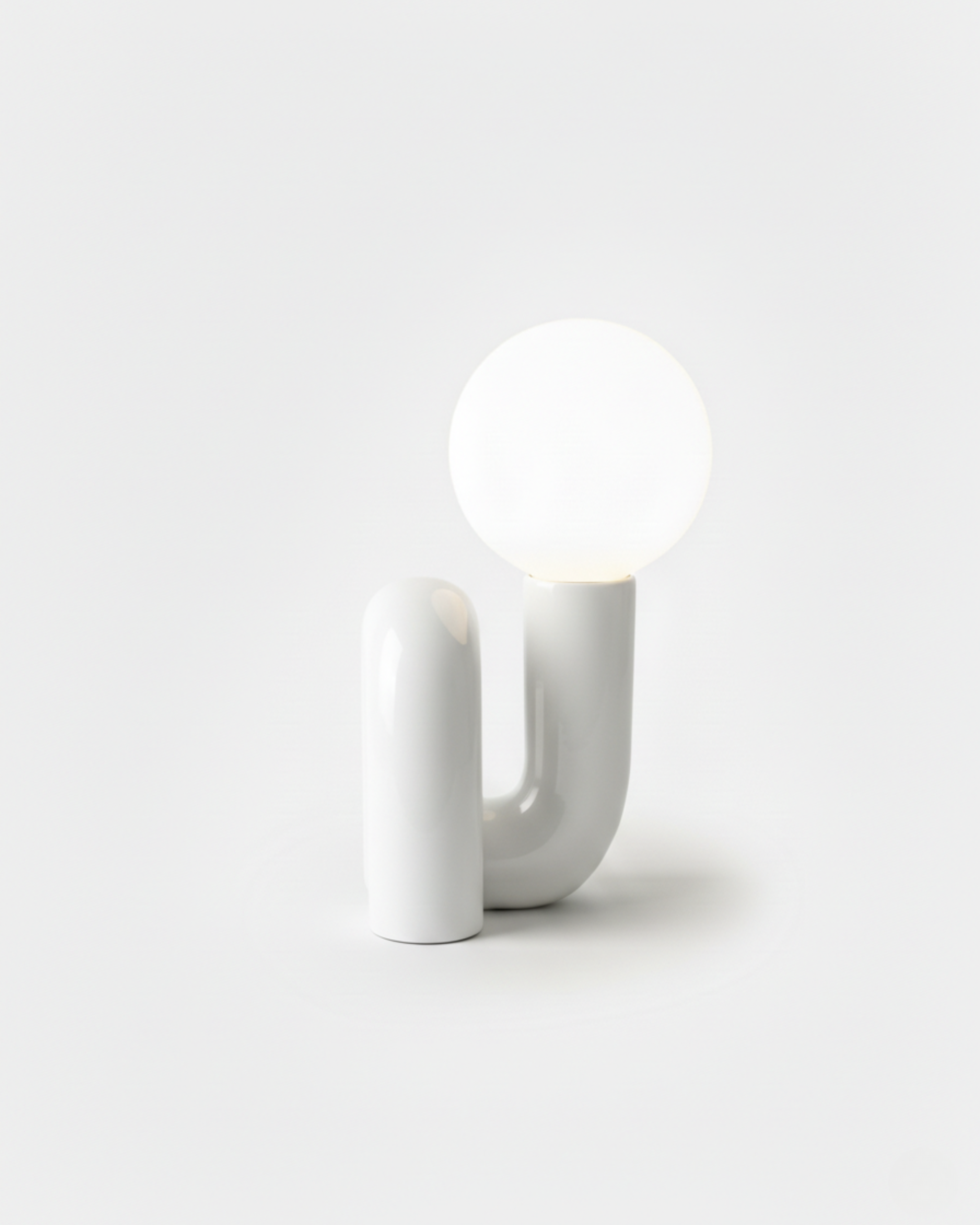 ARCA designer table lamp in white — wireless rechargeable lamp | DecoHarmonie Australia
