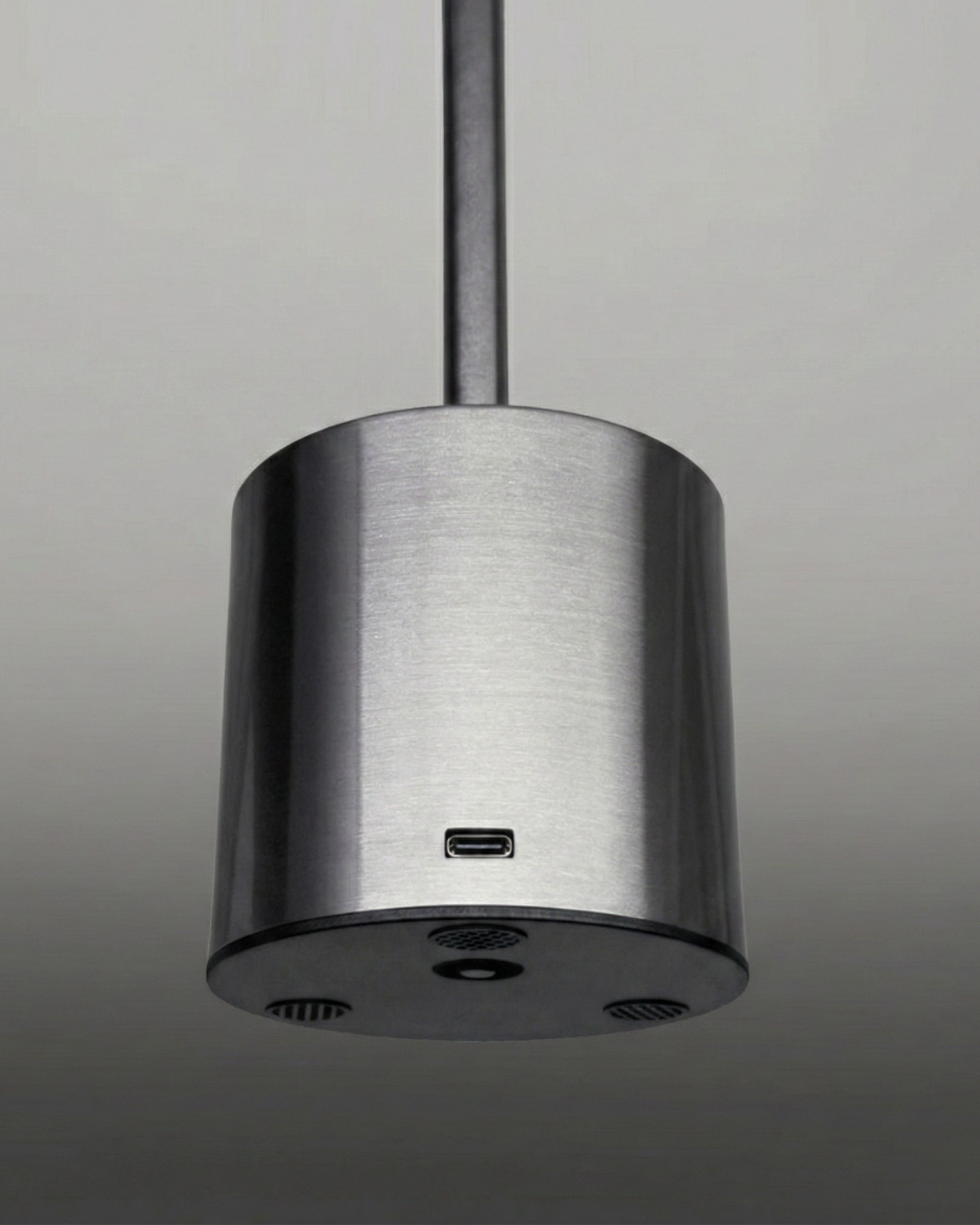 NOVA cordless designer table lamp highlighting its sculptural silhouette in profile — DecoHarmonie