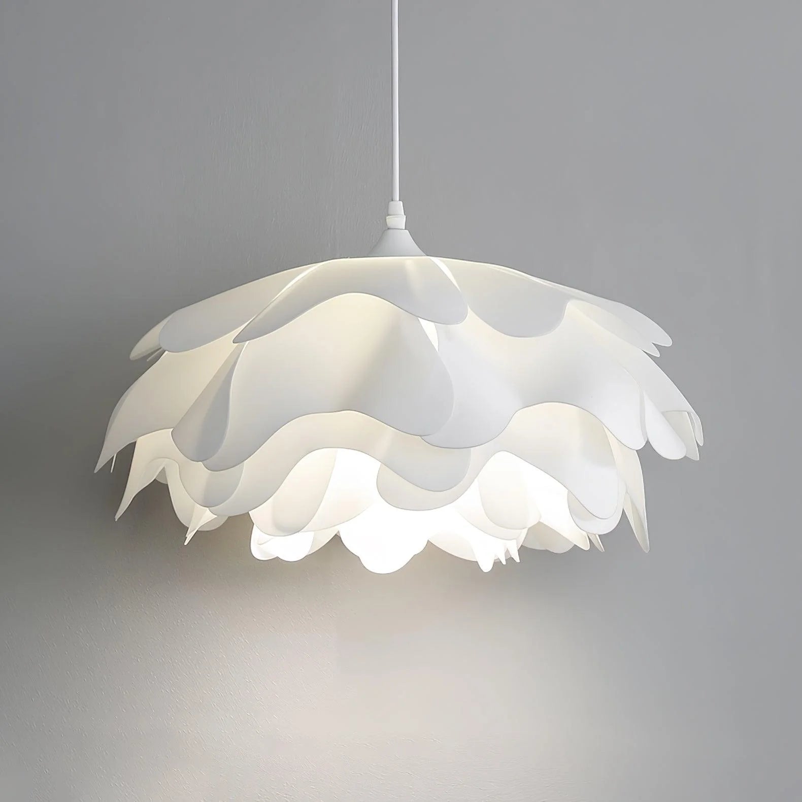 Renée Modern Flower Shaped Pendant Light Bedroom Dining Living Room