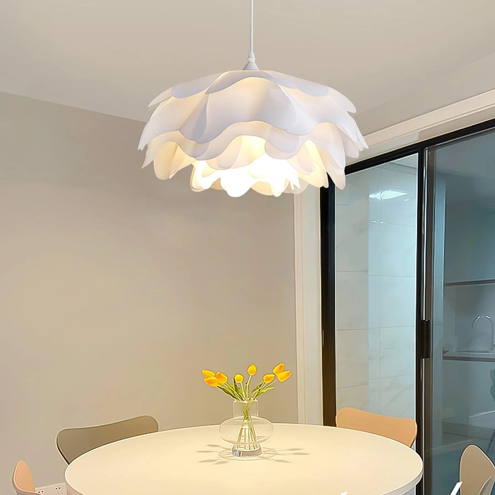 Renée Modern Flower Shaped Pendant Light Bedroom Dining Living Room