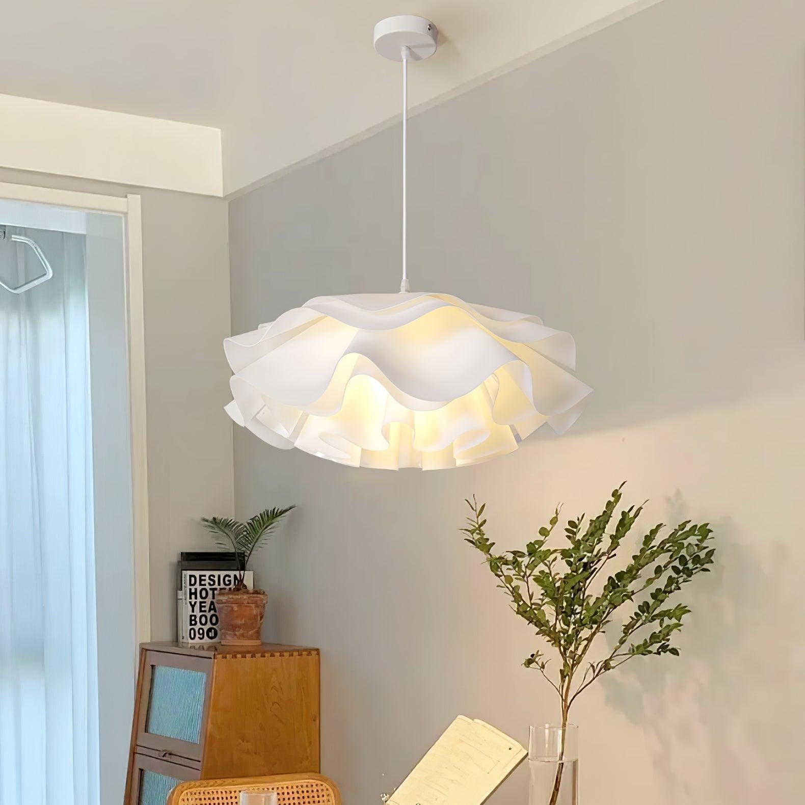 Flower_Shaped_White_Pendant_Lamp__9_e743e3dc-cedb-4f79-8dbf-804be97154ba.jpg