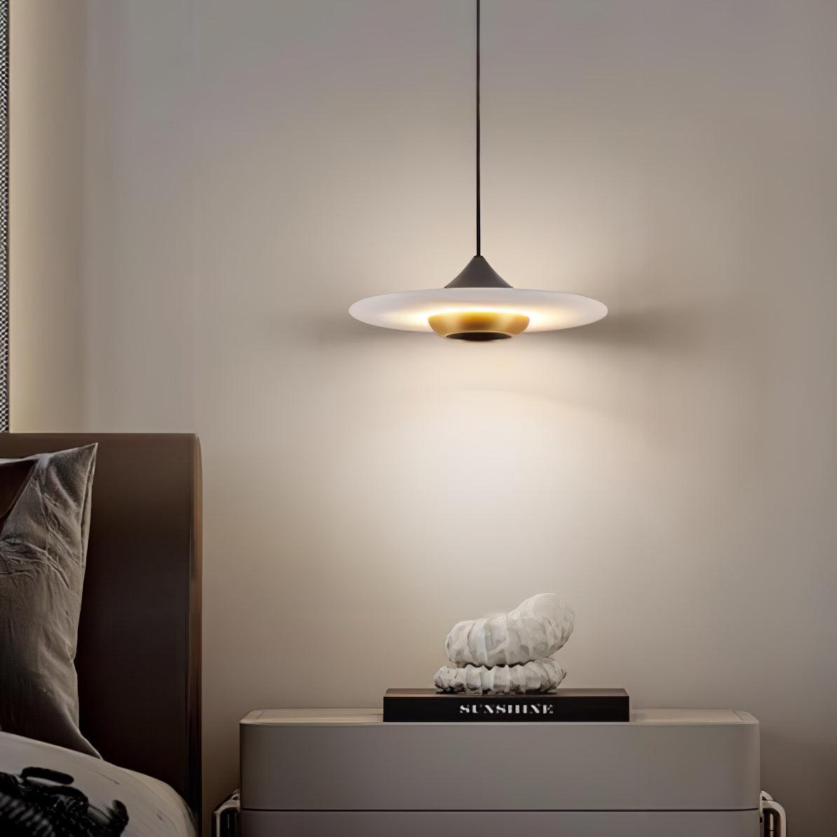 Flying_Saucer_Marble_Pendant_Lamp__5_8987d92c-a0ff-446f-b2c9-f77b9582d262.jpg
