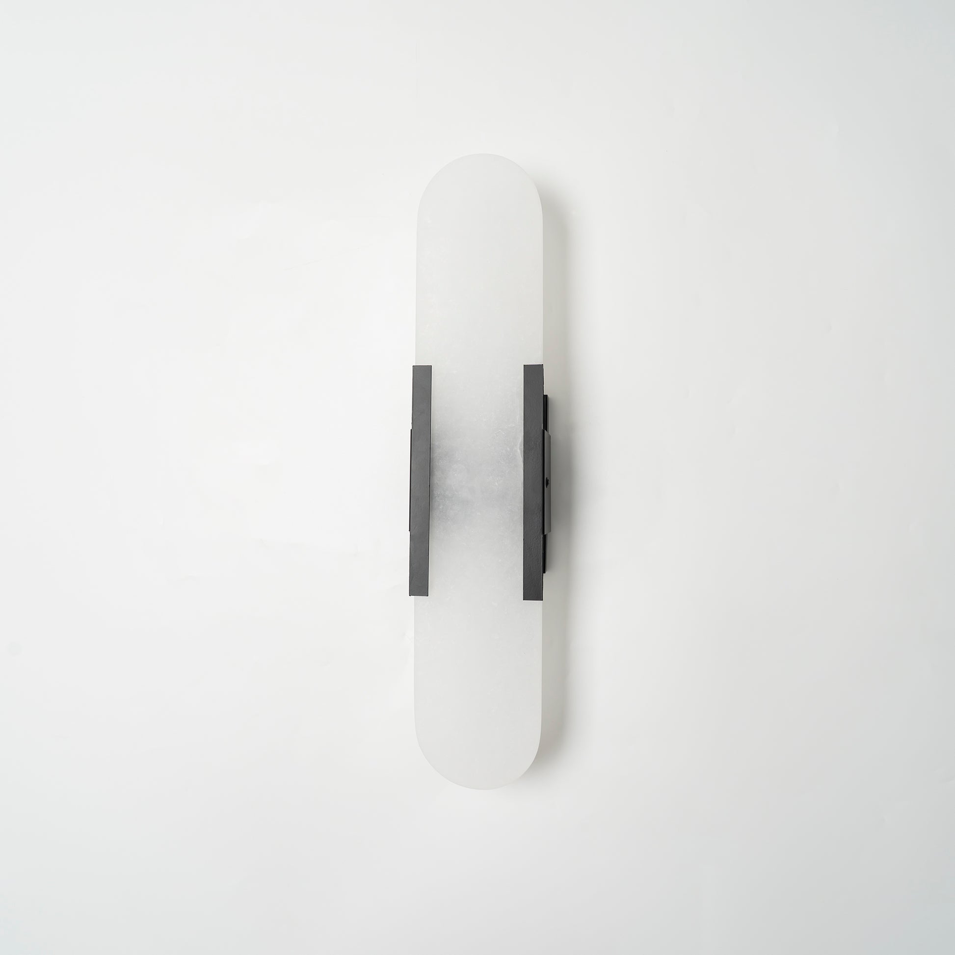 Wall Light Alabaster Brass - EMPYRN | Elegant Lighting