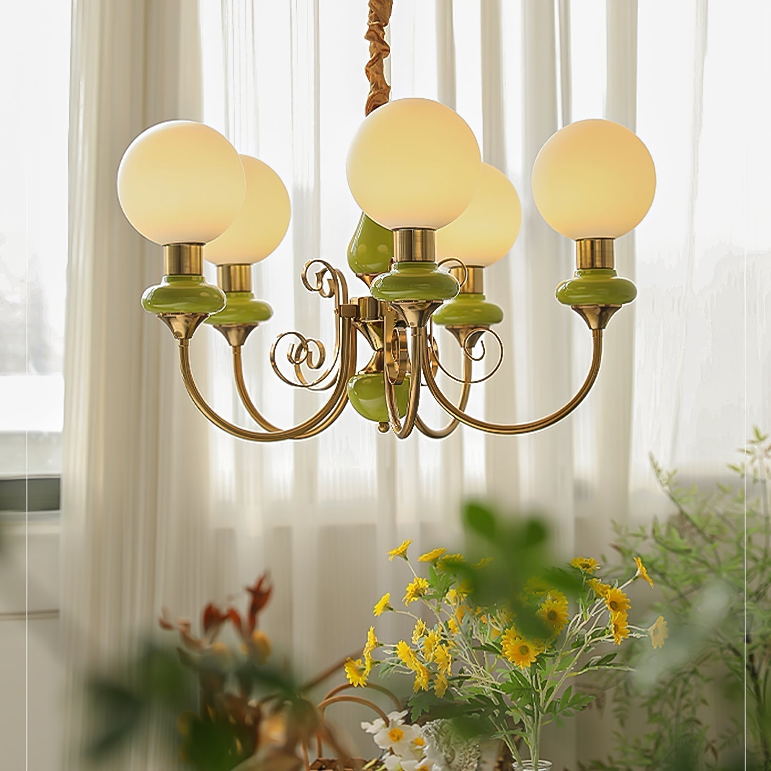 Onyx_Chandelier_17_6782856a-9a73-4557-9cf0-1caf192c3483.jpg