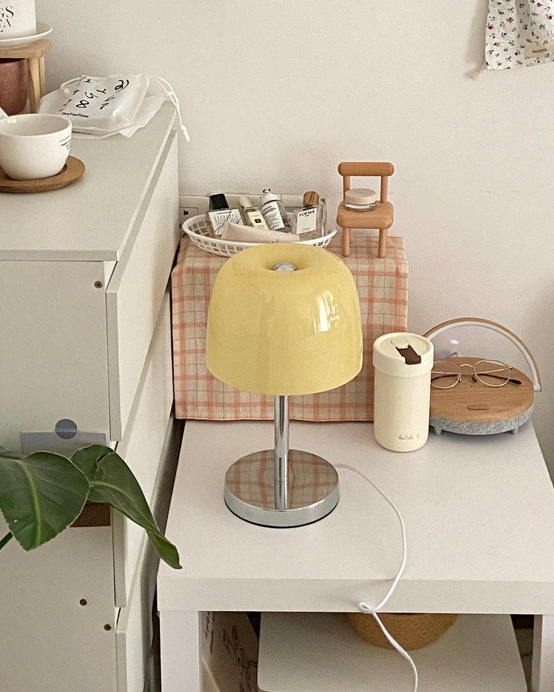 RANGU designer table lamp showing the cordless USB-C rechargeable base — DecoHarmonie