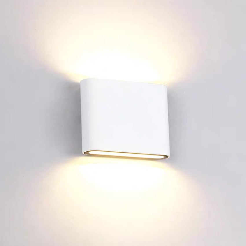 Outdoor Lighting LED Aluminium - PHASEX | Welcoming Ambiance