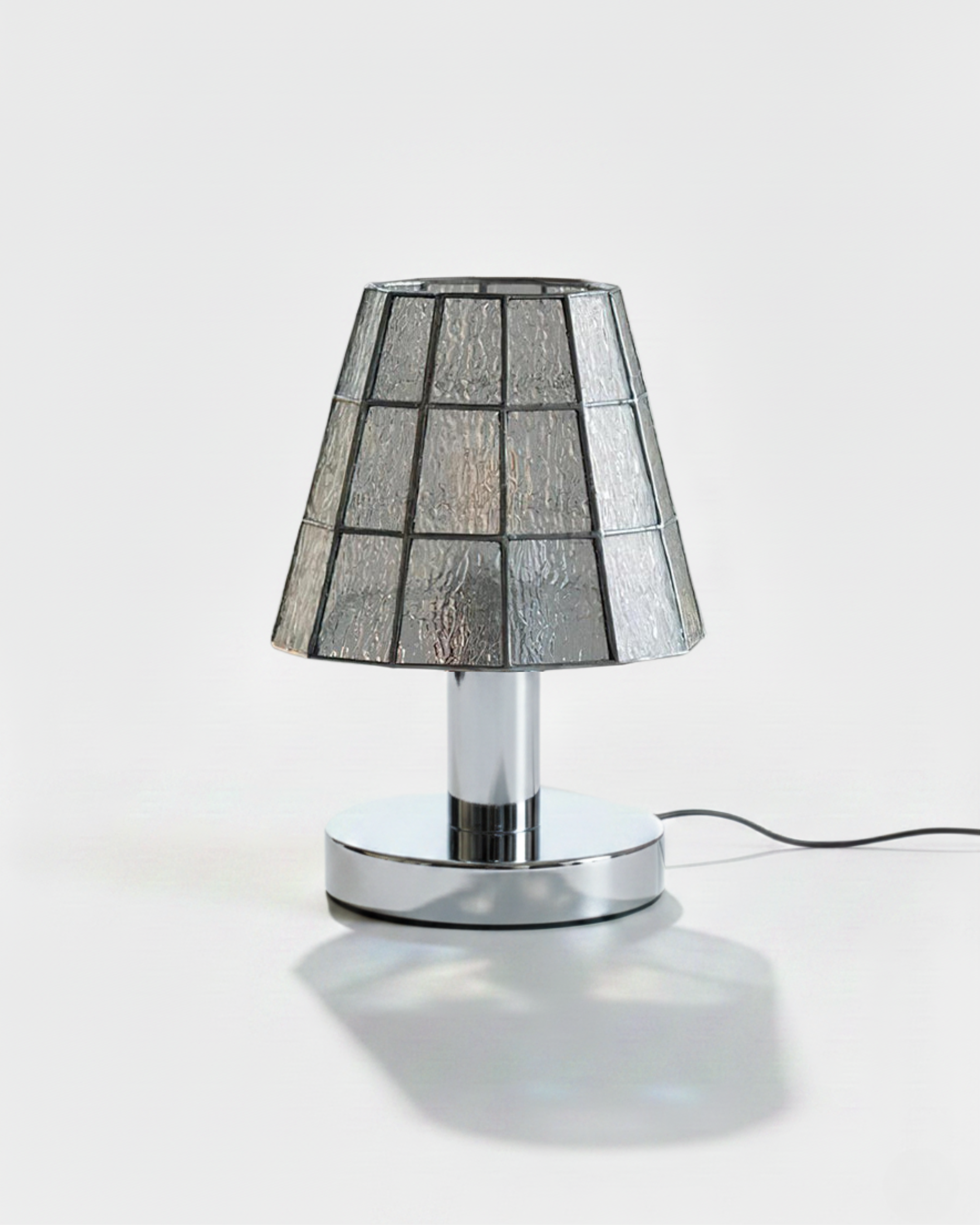 KALI designer table lamp in clear — wireless rechargeable lamp | DecoHarmonie Australia