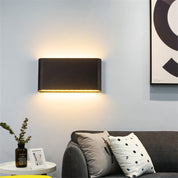 Outdoor Lighting LED Aluminium - PHASEX | Welcoming Ambiance
