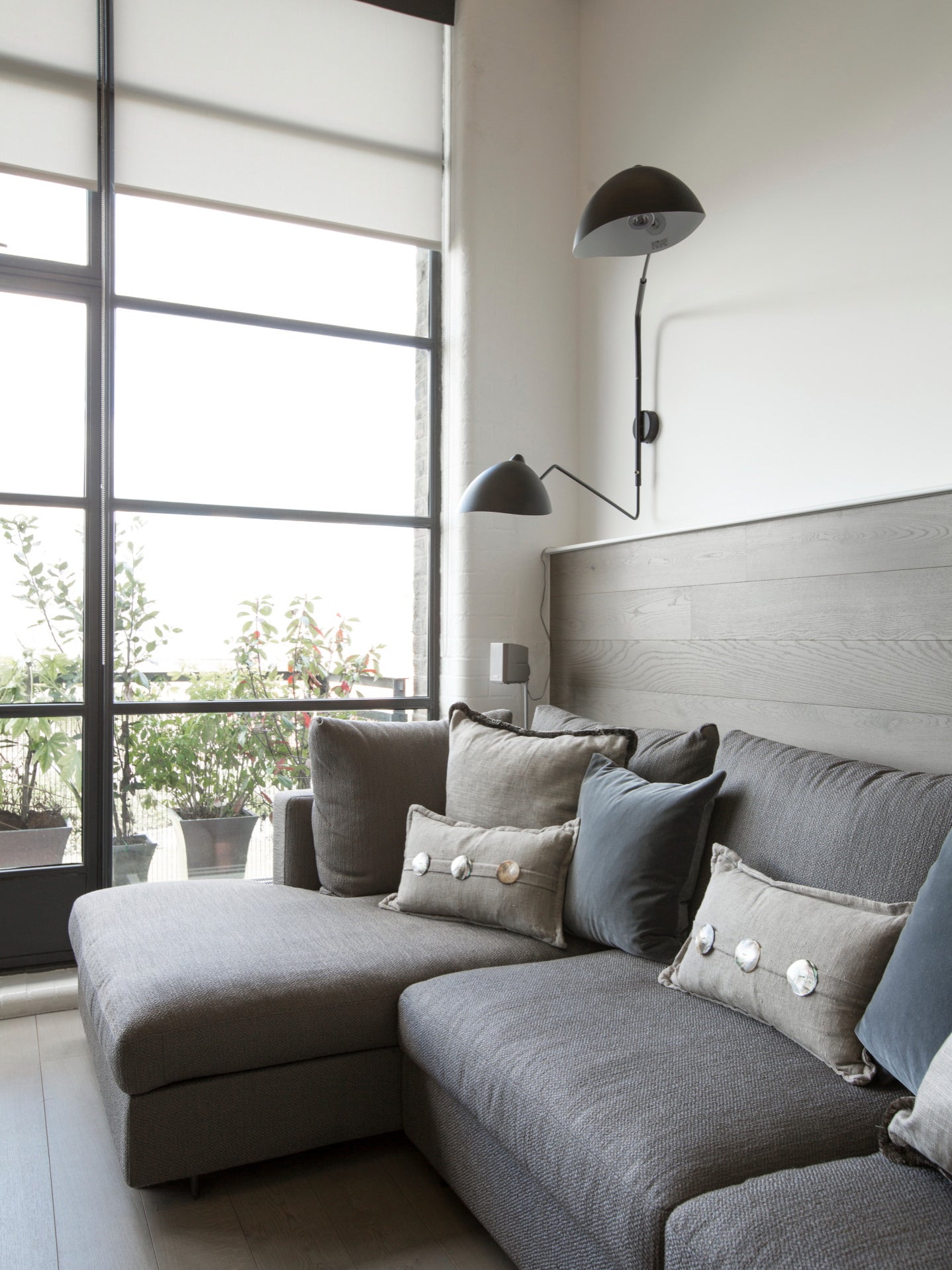 Wall Light Adjustable Brass - ALIUMX | Iconic Design