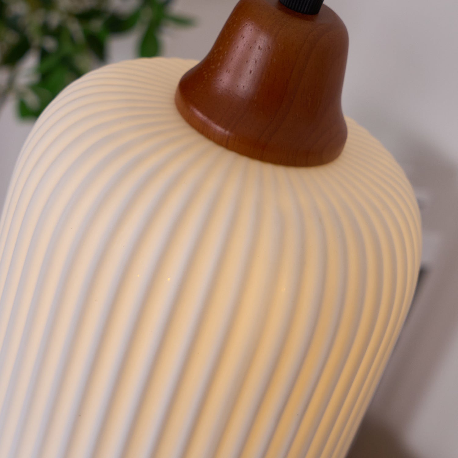 Pendant Light Oak Ceramic - SOLARA | Serene Beauty