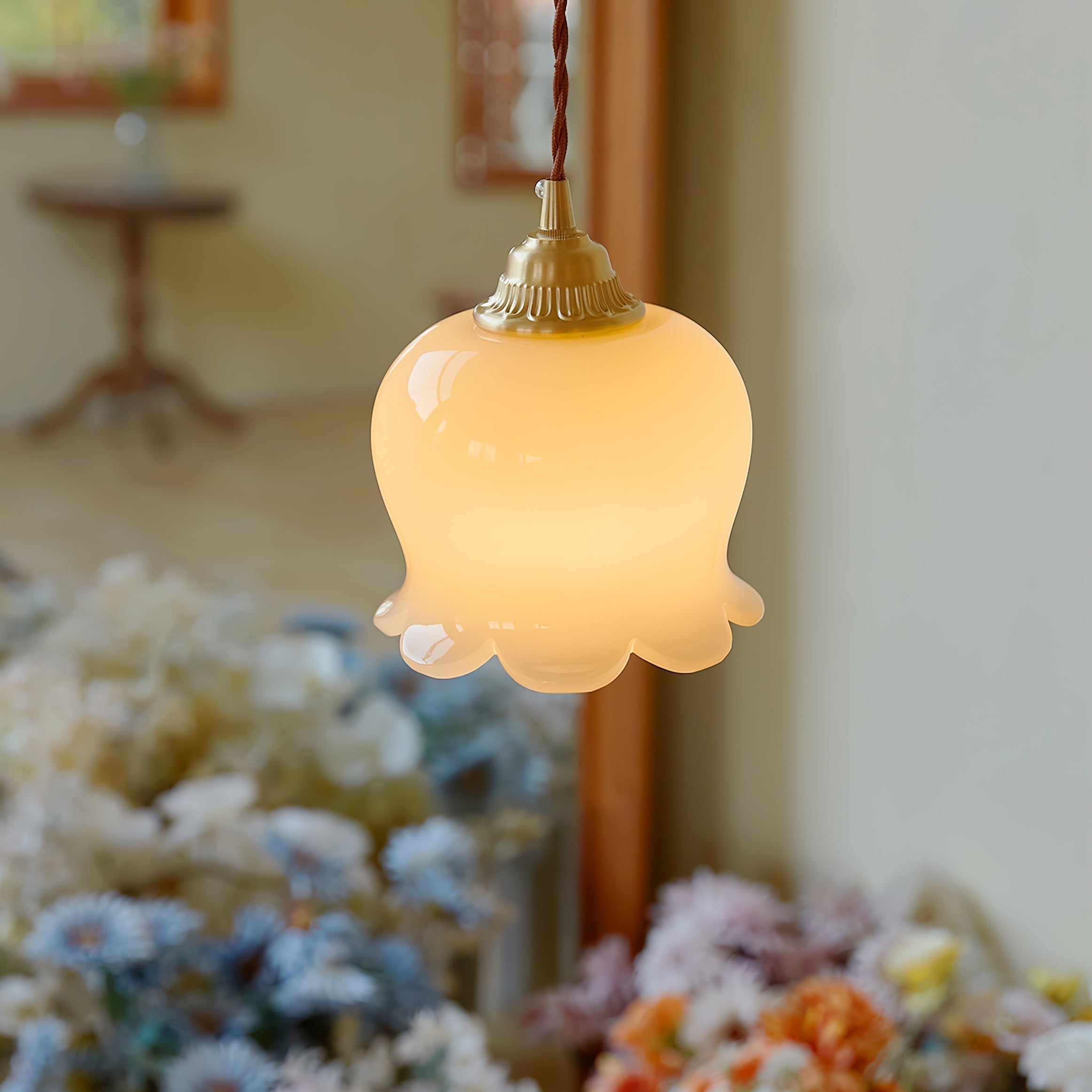 Pendant Light Brass Floral - SCEPTX | Serene Ambiance