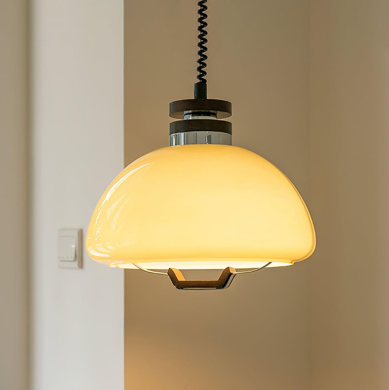 Pendant Light Beige Glass Wood - SCALAR | Cosy Glow