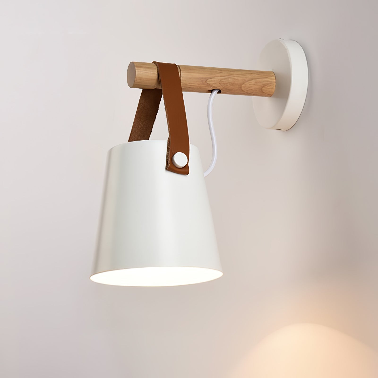 Wall Light Wood Leather - LYRAX | Elegant Lighting
