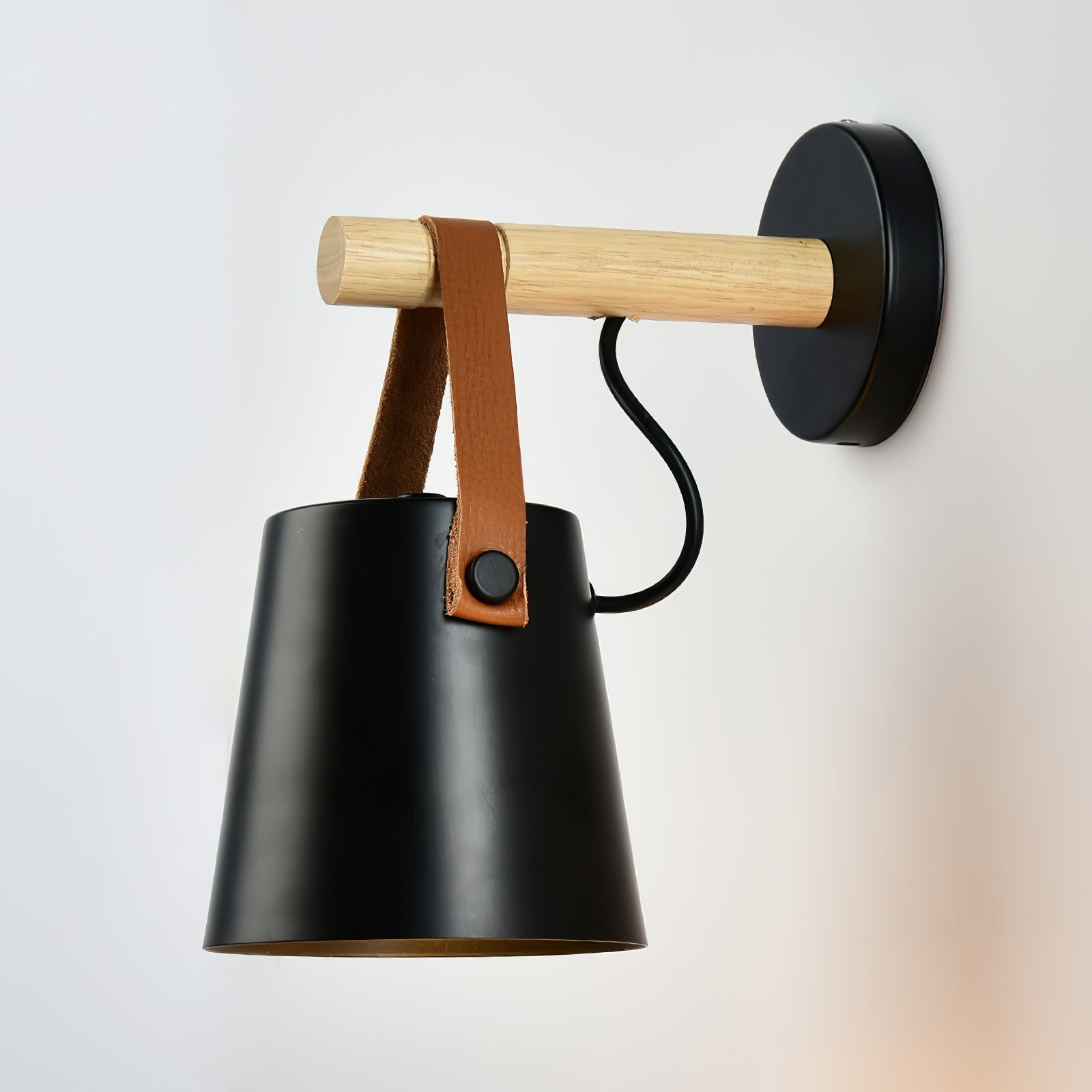 Wall Light Wood Leather - LYRAX | Elegant Lighting