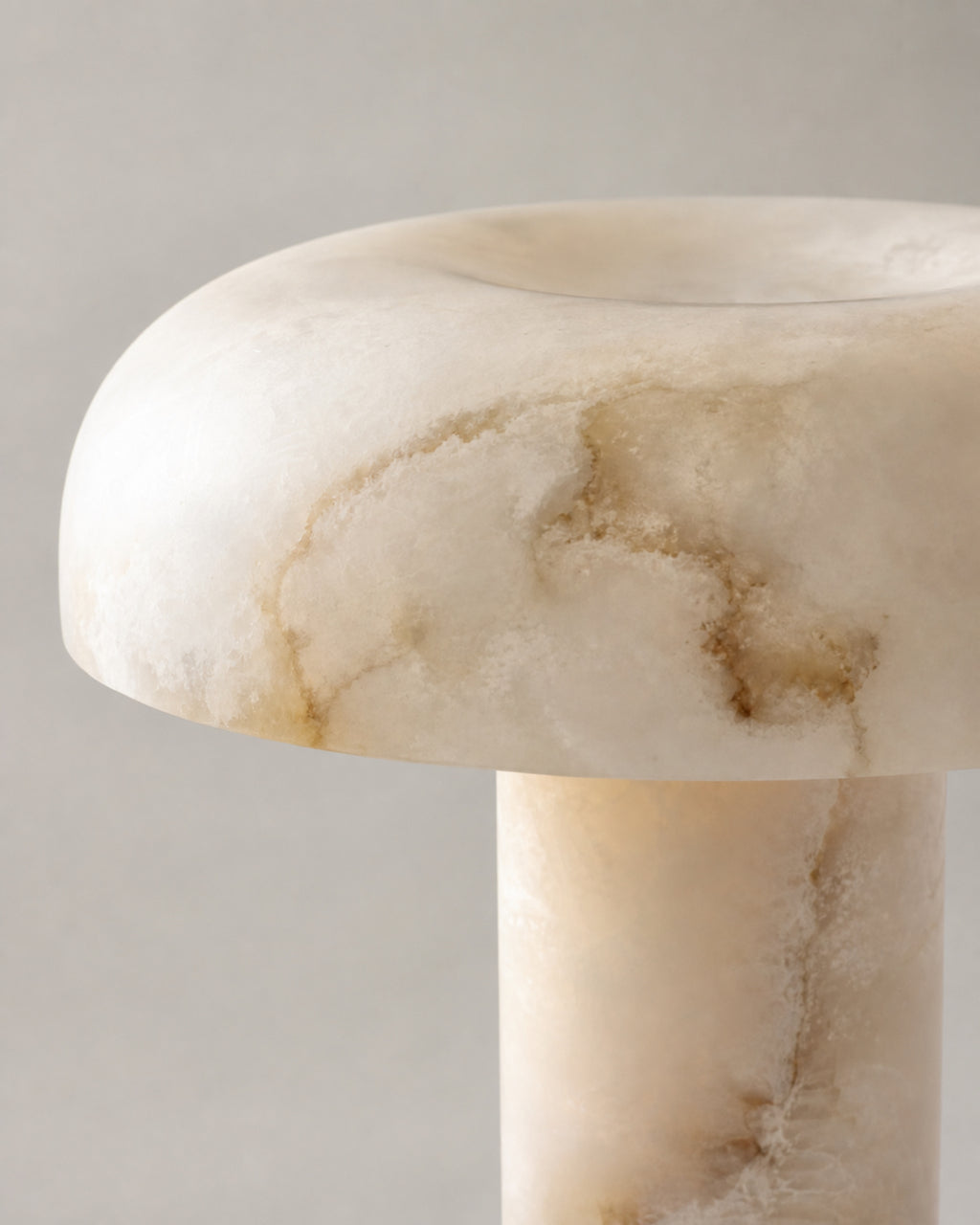 IZO Tischlampe – Alabaster, Detailansicht | DecoHarmonie