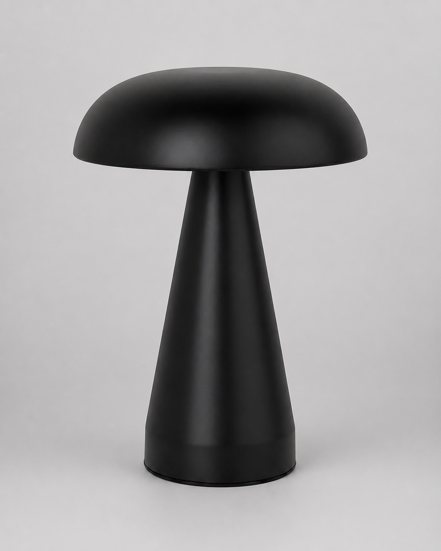 KEMI Cordless Table Lamp — Scandinavian Mushroom, USB Charging — Black, material detail | DecoHarmonie