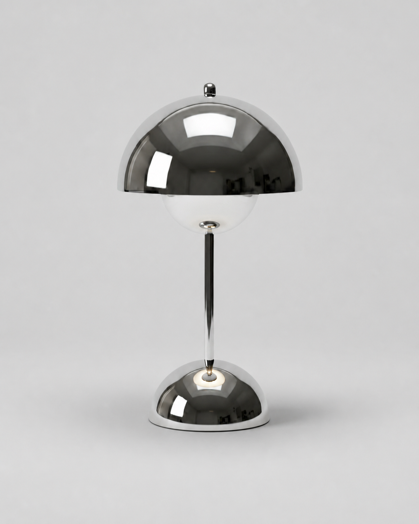 ODEN Cordless Mushroom Table Lamp — USB Rechargeable, Many Colours — Silver, studio packshot on grey background | DecoHarmonie
