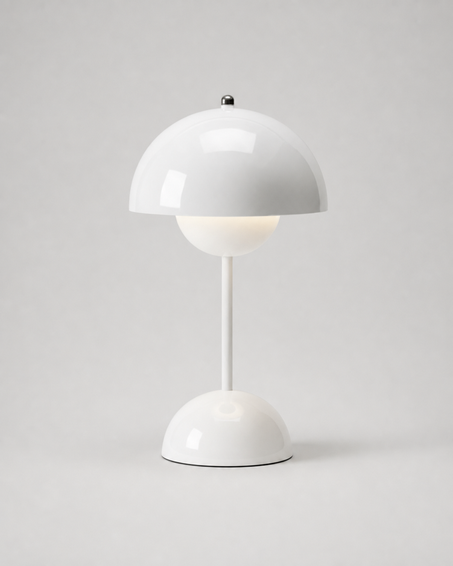 ODEN Cordless Mushroom Table Lamp — USB Rechargeable, Many Colours — White, studio packshot on grey background | DecoHarmonie