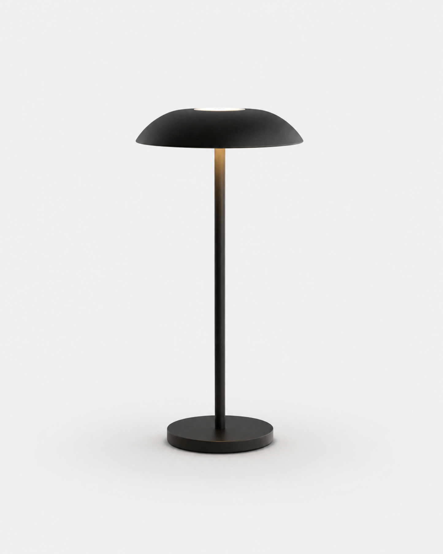 OSLO Cordless Table Lamp — Brushed Metal Dome, Touch Dimmable — Black, packshot | DecoHarmonie