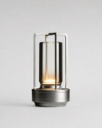 RUNA Akku-Tischlampe – Silber, Produktansicht vor neutralem Hintergrund | DecoHarmonie