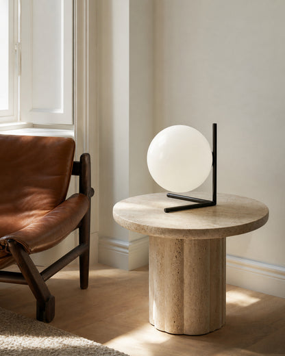 KAEN Designer Table Lamp — Slim Metal Frame, Luminous Glass Globe — Black, scale view | DecoHarmonie