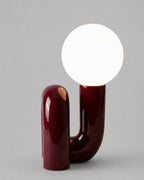 ARCA Tischlampe – Bordeaux, Produktansicht vor neutralem Hintergrund | DecoHarmonie