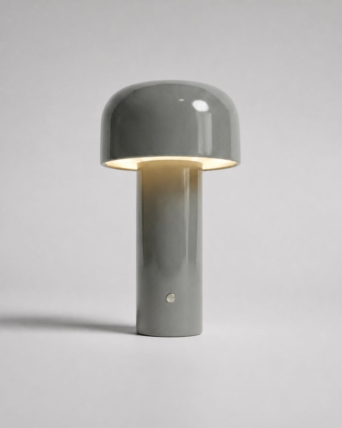 LAKO Akku-Tischlampe – Grau, Produktansicht vor neutralem Hintergrund | DecoHarmonie