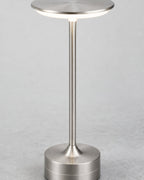 LORA Akku-Tischlampe – Silber, Detailansicht | DecoHarmonie