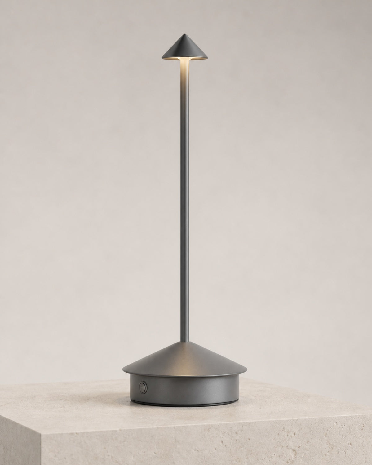 MIRO Akku-Tischlampe – Grau, Detailansicht | DecoHarmonie