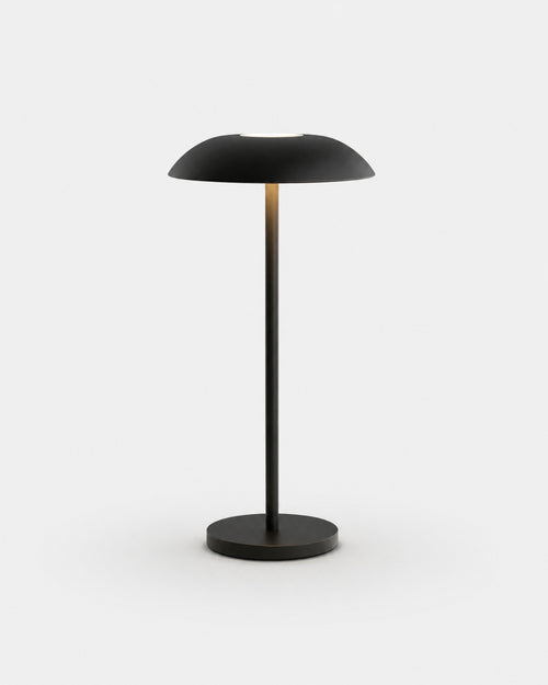 OSLO Akku-Tischlampe – Schwarz, Produktansicht vor neutralem Hintergrund | DecoHarmonie