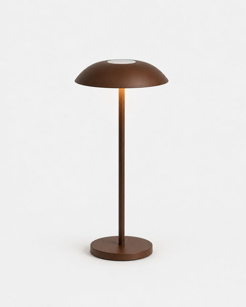 OSLO Akku-Tischlampe – Braun, Produktansicht vor neutralem Hintergrund | DecoHarmonie