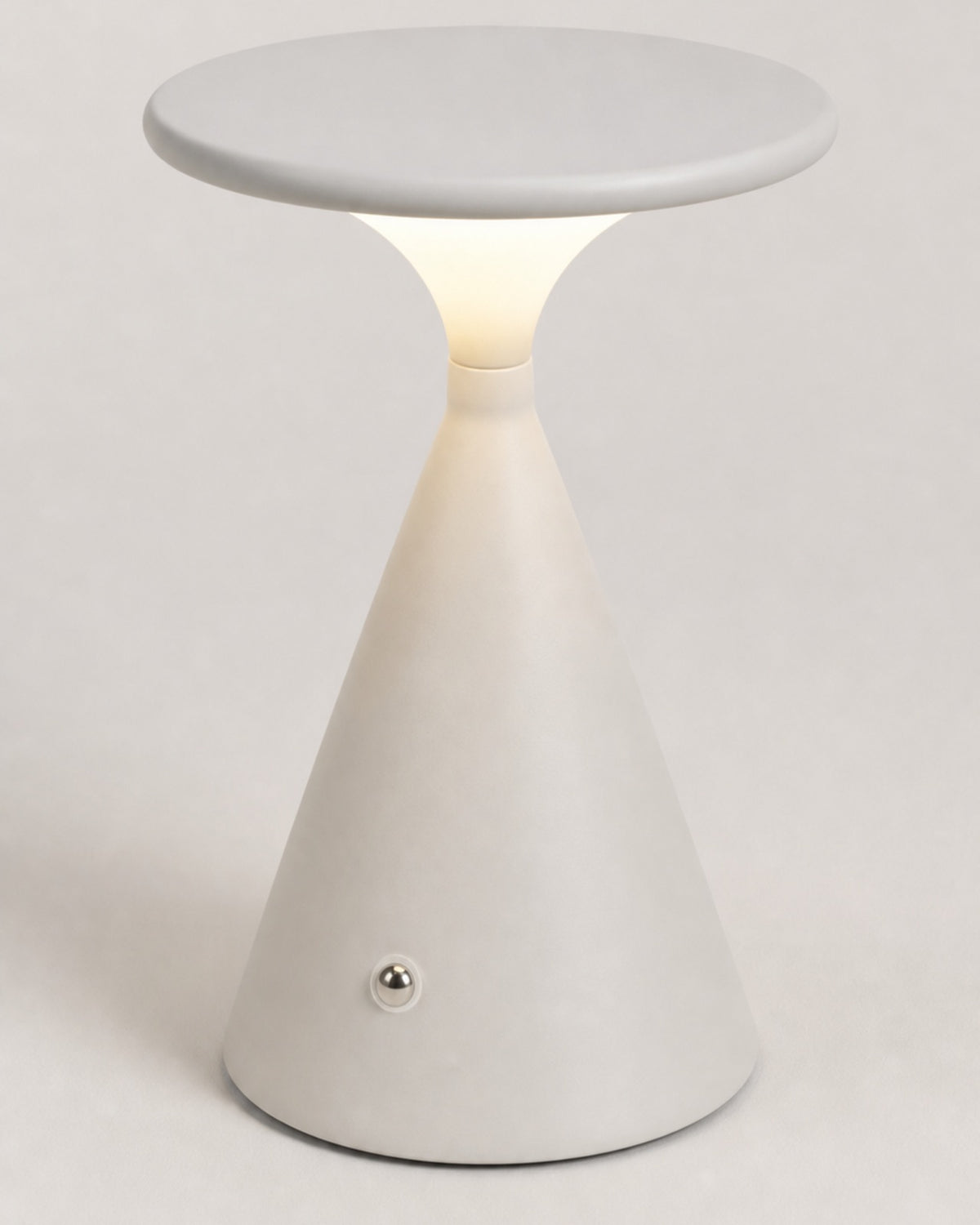 VEGA Akku-Tischlampe – Weiss, Detailansicht | DecoHarmonie