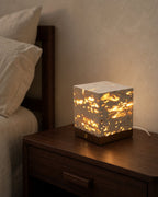 OMA Tischlampe – Gross, in einem Schlafzimmer | DecoHarmonie
