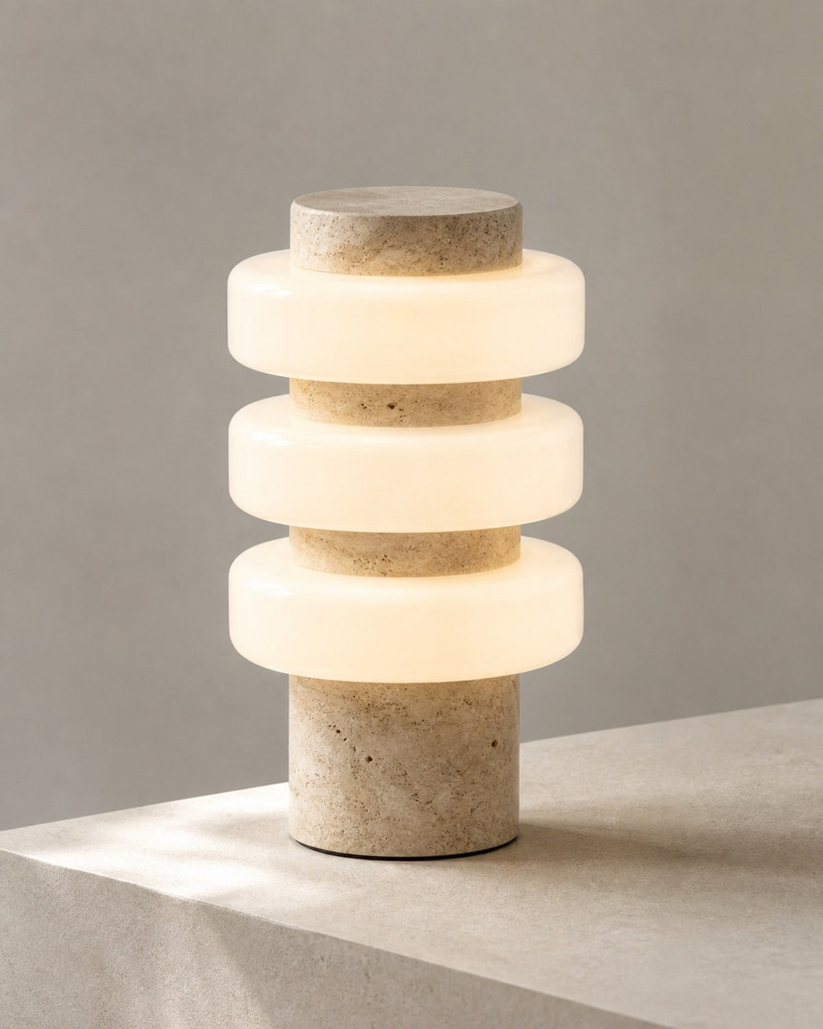 JALA Tischlampe – Travertin, Detailansicht | DecoHarmonie