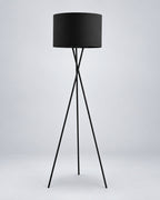 NOMA Stehlampe – Schwarz, Studioansicht | DecoHarmonie