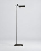 MILO Stehlampe – Schwarz, Studioansicht | DecoHarmonie
