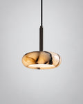 MARBA LED-Pendelleuchte aus Marmor – Einflammig / Marmor, Produktansicht vor hellem Hintergrund