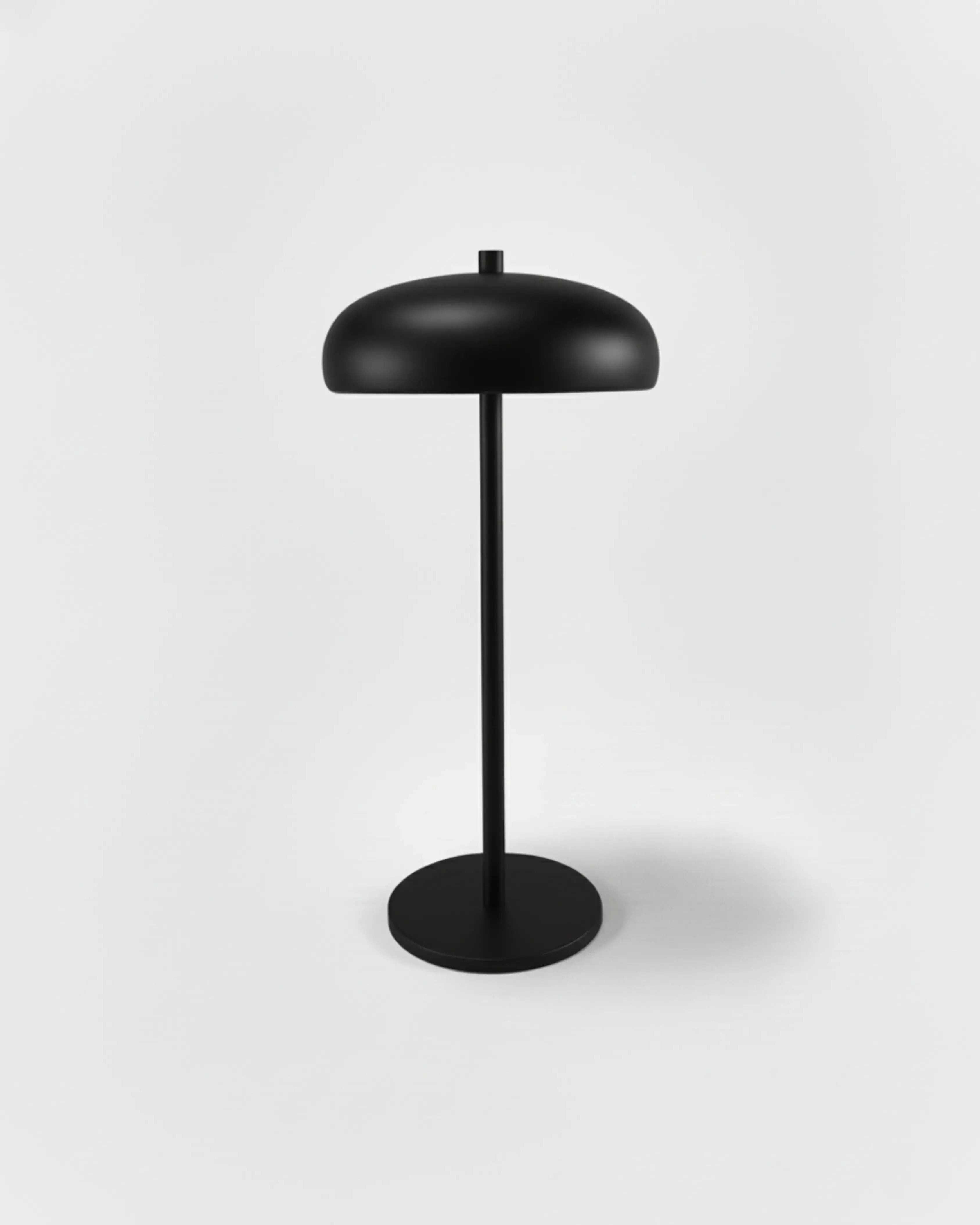 NARI cordless designer table lamp in black — wireless rechargeable lamp | DecoHarmonie Australia
