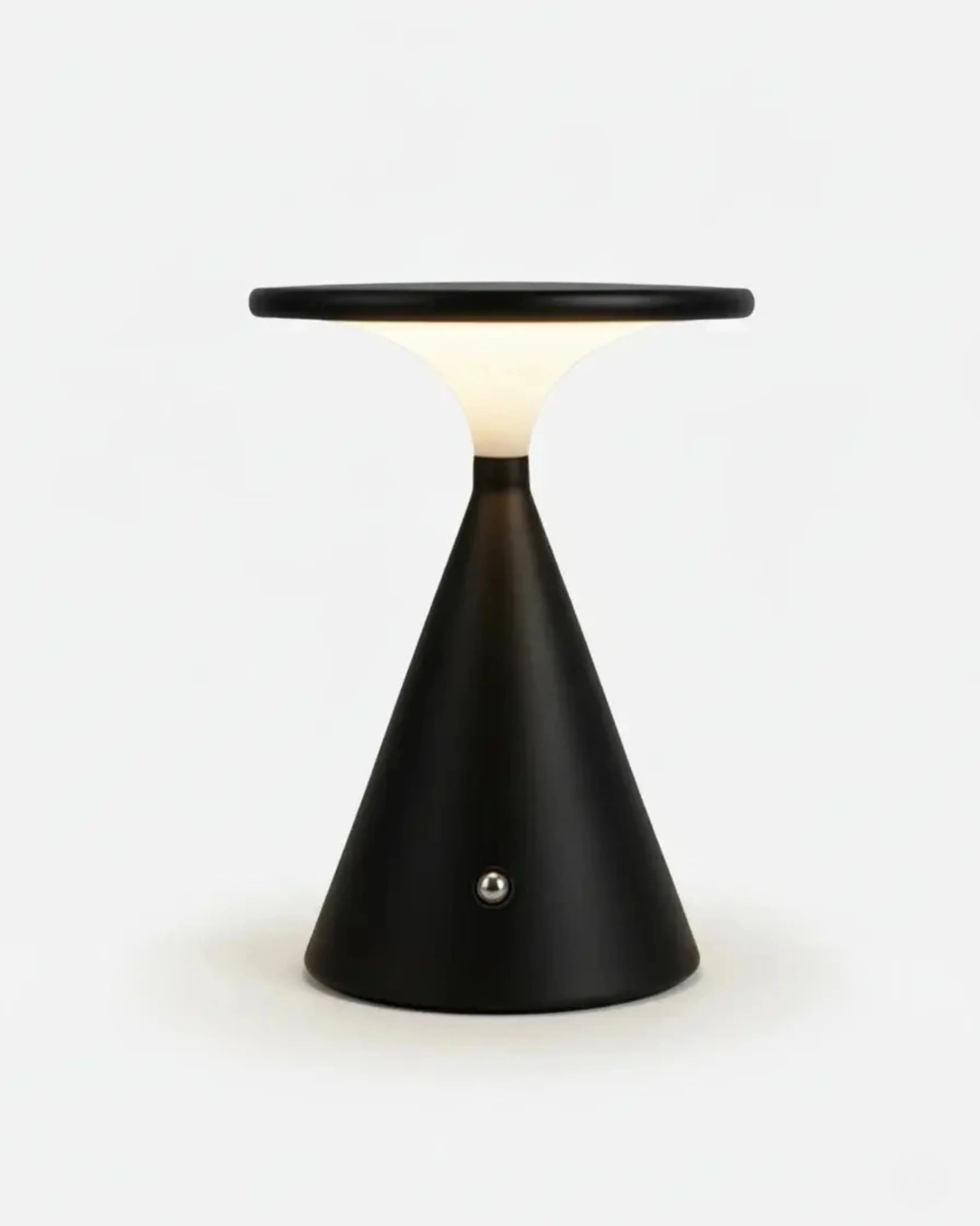 VEGA cordless table lamp with sculptural matte black metal cone and disc top, USB-C rechargeable | DecoHarmonie