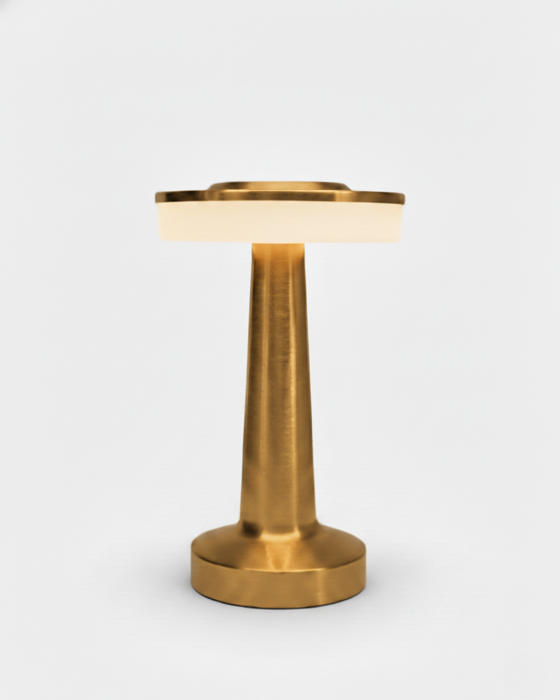 KARO cordless designer table lamp in gold — wireless rechargeable lamp | DecoHarmonie Australia