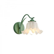 Wall Light Floral Iron - HYPERA | Retro Elegance